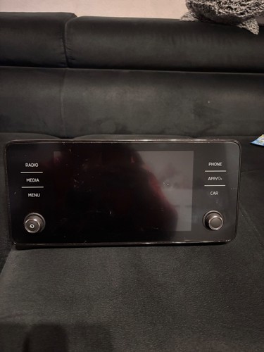 Skoda kamiq 645035869d radio - skoda,